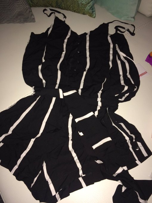 The latest shopping haul from stiffy (bacon-bot) oink/pay/beep/boop/ 🤖🐷🛍 💸 *good boy* #findom #spoiledbrat<a href="/tag/spoiledbrat"class="tags"><span>#spoiledbrat</span></a><a href="/tag/findom"class="tags"><span>#findom</span></a>
