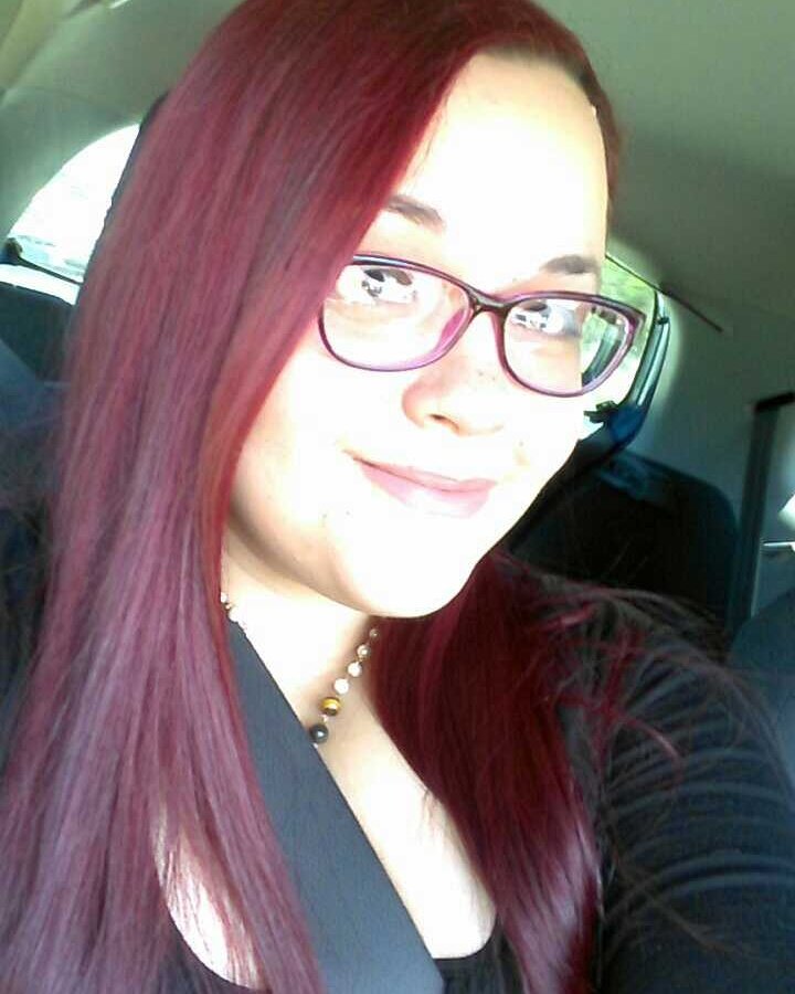 StephyS_Makeup's tweet photo. Business Meeting 💖💋 #makeupartist #stephysantiagomakeup #mua #motd #glasses #nerd #ilovegeeks https://t.co/PIp8lnXupS