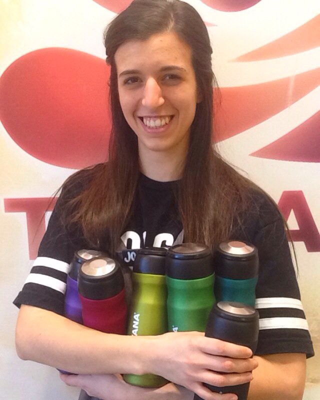 Teavana316's tweet photo. Rencontrez Joannie et découvrez pourquoi elle aime nos #tumblers ici : https://t.co/954lKsD07B #partnertuesdays https://t.co/90SfLErpm0