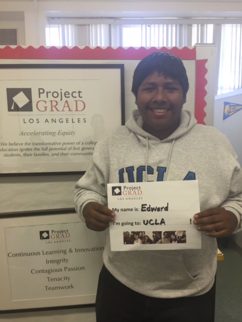 projectgradla's tweet photo. Congrats, Edward! #CollegeSigningDay ; #BetterMakeRoom ; #SigningSelfie ; #Socalcan; #ReachHigher ; #UCLA https://t.co/k6miR5IQgQ