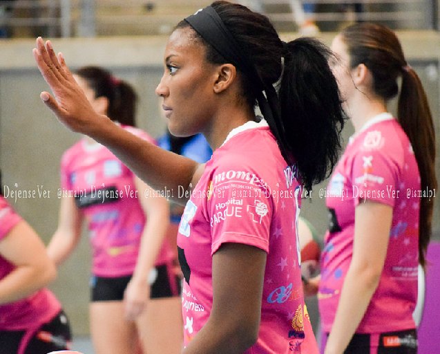 Dejense Ver tweet media