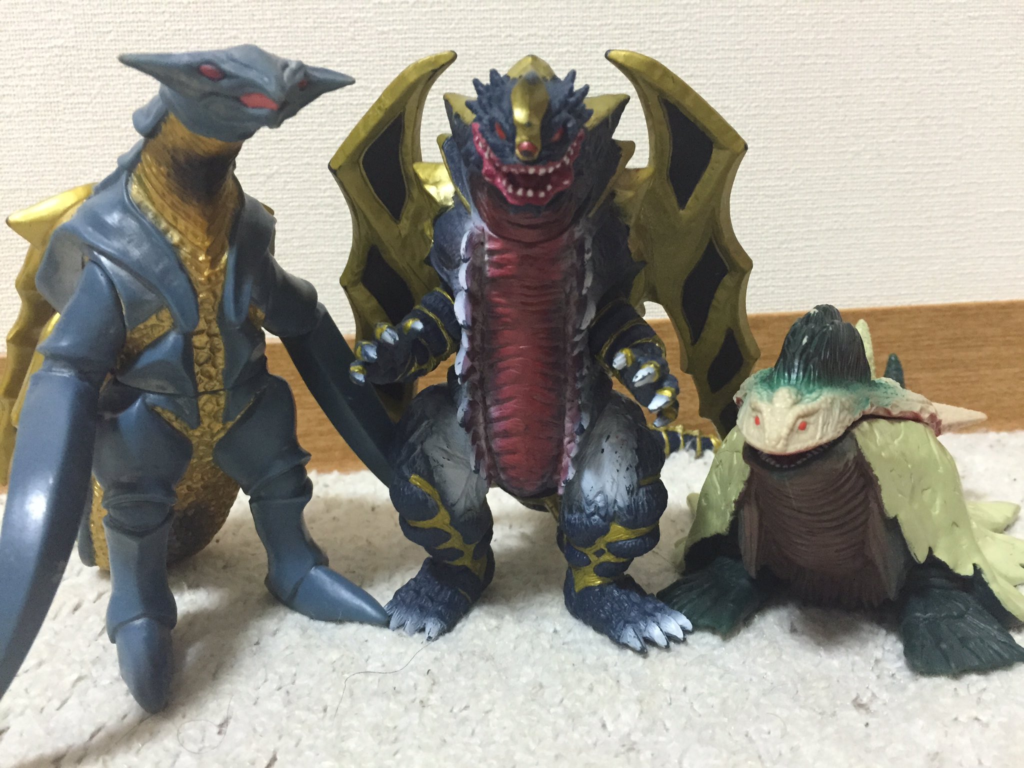 ウルトラセブン怪獣3体 X-PLUSウルトラセブンカプセル怪獣3体のセット