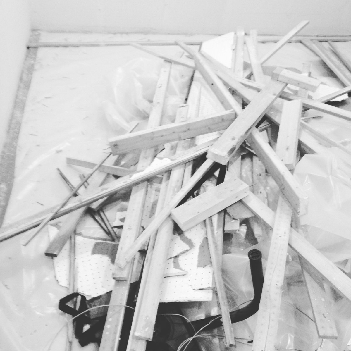 EKerrPatton's tweet image. Working on the new location #renovations #somuchdust #maylaunch