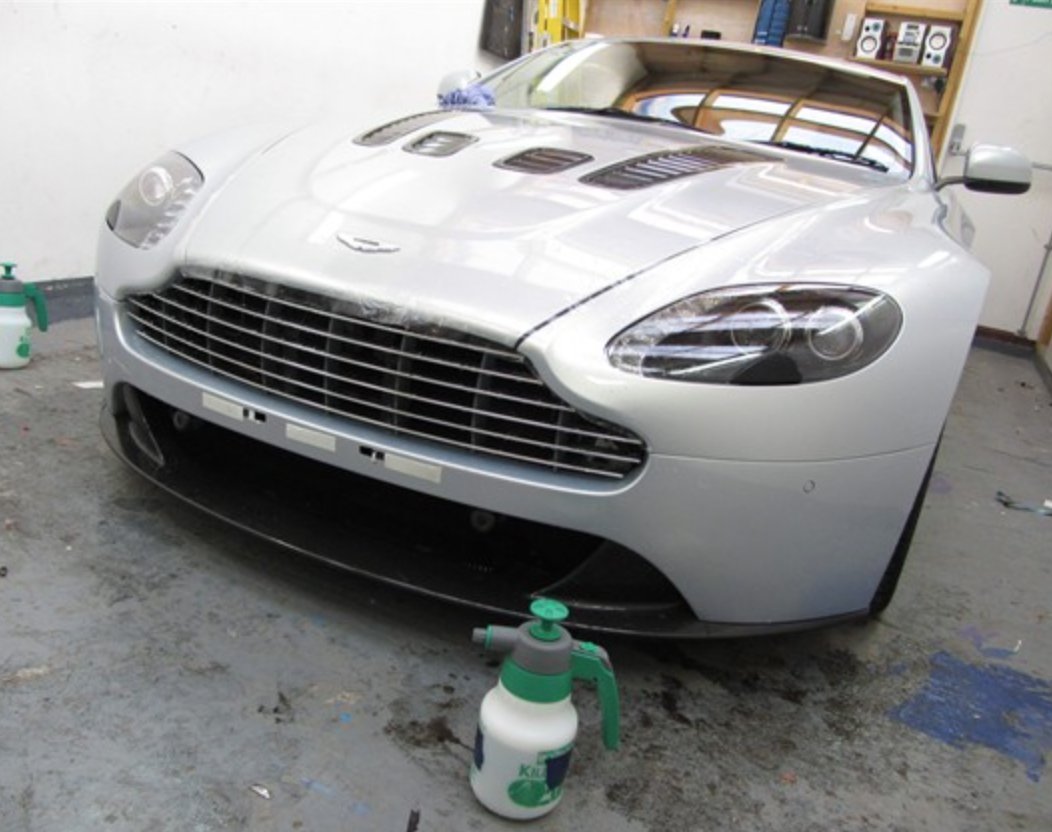 CreativeFXwraps's tweet photo. #Ventureshield installed by trained fitters at CFX, the owner can drive knowing they are protected from #stonechips! https://t.co/YzyVP9B96t