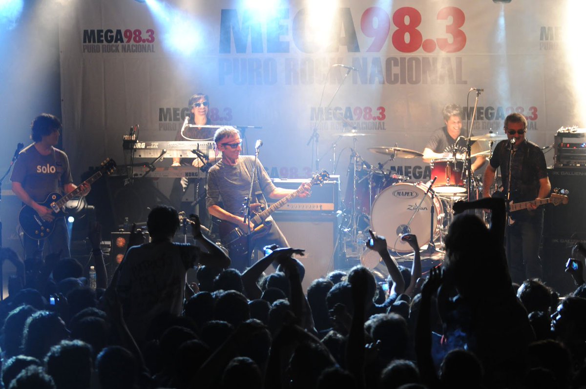 Mega983's tweet photo. El 14-5 toca #Skay en Junín. Y nosotros armamos un #Megaescape para que vayas, Escuchá la radio y ganá.

#Mega16Años https://t.co/WUAAj92ICZ
