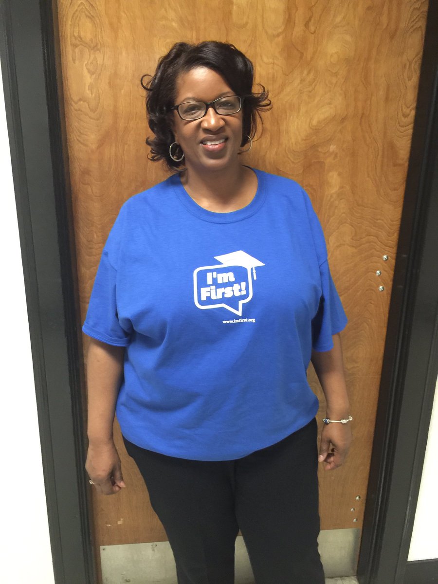UK_CARES's tweet image. Our Director showing her #FirstGenPride today!!! #CollegeSigningDay #ReachHigher