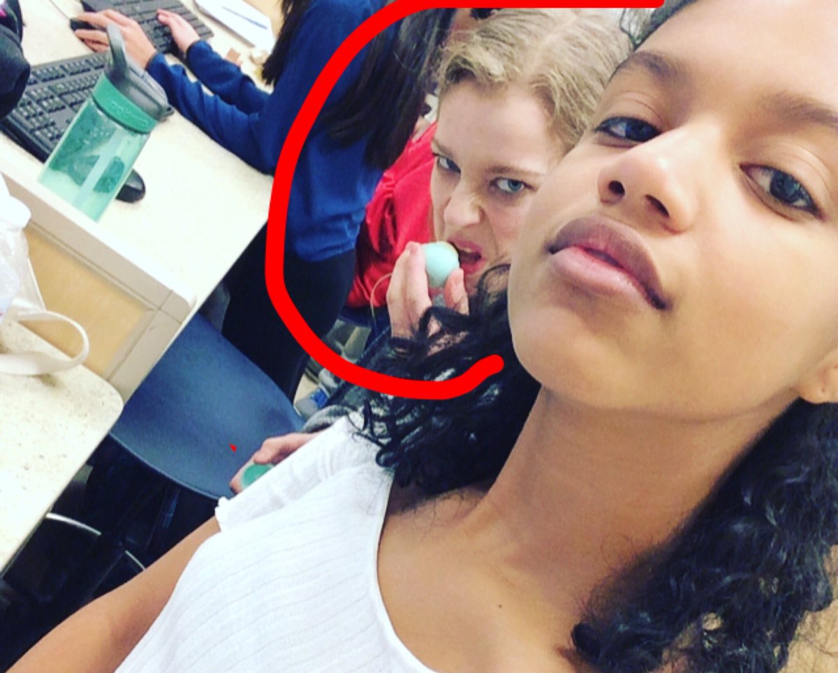 Lars_issa's tweet photo. Happy Birthday Rosie!!! Here's to another year of excellent photobombingππ #WhatIsEngineering https://t.co/rMFgUPClN3
