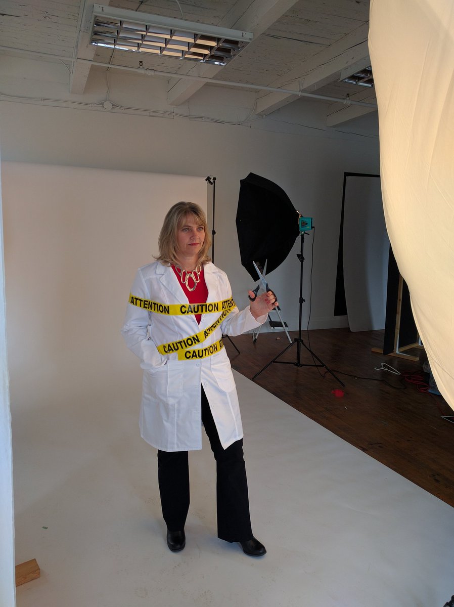 EdenHennessey's tweet image. #DistractinglyHonest shoot in progress!