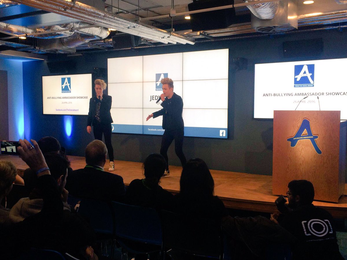 AntiBullyingPro's tweet photo. We think @planetjedward are AWESOME Anti-Bullying Ambassadors! #AntiBullyingPro https://t.co/KTIv8aOhh6