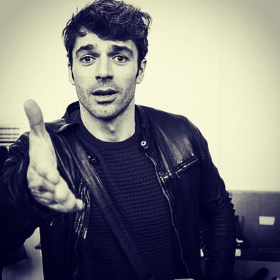 Yeah!!!!!! Finalmente online!!!!
lucaargentero.it