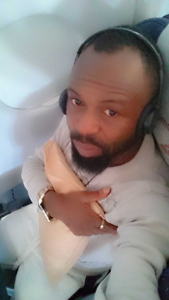 Wiz_Machine's tweet image. Gat to leave and find a solution to this country, ama tell ya something when I get back