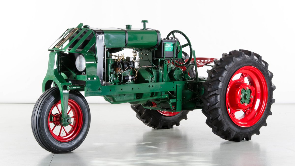 Parrett orchard tractor
From the Charles Schneider Collection
#Mecum #GoneFarmin #Lapeer
goo.gl/xzpWH9
