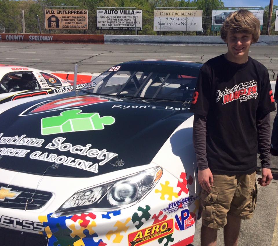 dine4autism's tweet photo. Come see @jakeruggles29 in #Apex @TylersApex with his No.29 Chevy SS from 6:00pm - 8:00pm autographing hero cards! https://t.co/lgFNbB11ww