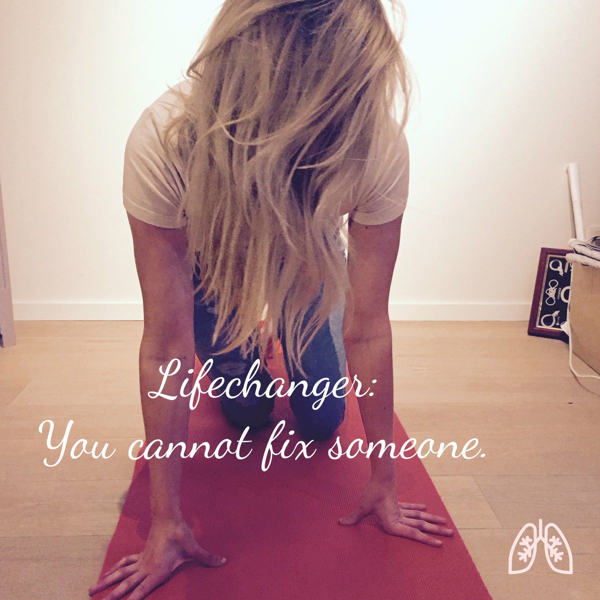 stephborgers's tweet photo. Lifechanger:you can't assume responsibility for somebody's happiness.https://t.co/p7tQK2s50w #yoga #happiness https://t.co/iudSMBPVaX