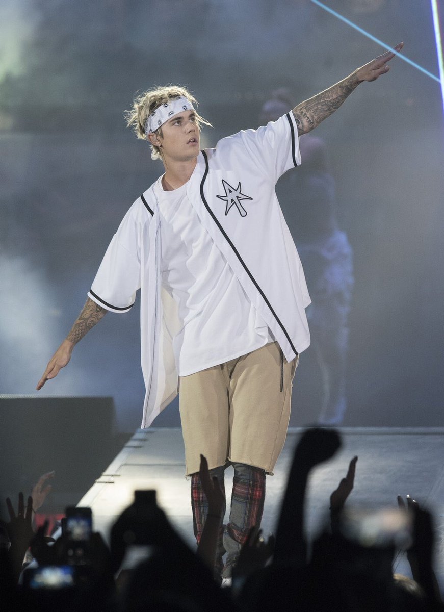 JustinBNewssFr's tweet photo. 25 avril : Justin à Auburn Hills, MI  #PurposeTourMichigan https://t.co/BAOMb05dH2