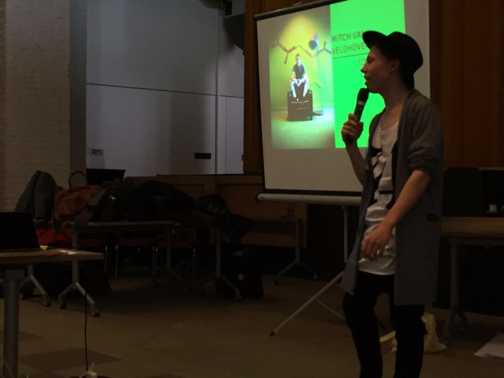 TOEKOMST? DAAR KUN JE GEEN PROF IN ZIJN.  MAAR WEL ERGENS IN GELOVEN! ONZE EINDBAAS KOMT GRAAG ONZE VISIE DELEN.