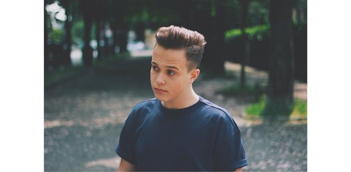FanOfJoeCroci's tweet photo. come si fa a vivere ancora dopo che che si è appena vista sta foto @JoeCroci inizio a pensare che mi vuoi morta😱😱❤❤ https://t.co/OtX4hZMomr