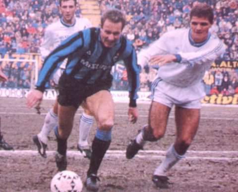 MaxMinervini's tweet photo. Rummenigge contro l'Empoli
#InterMemory #Inter #FCIM #amala https://t.co/HwShfZBz02