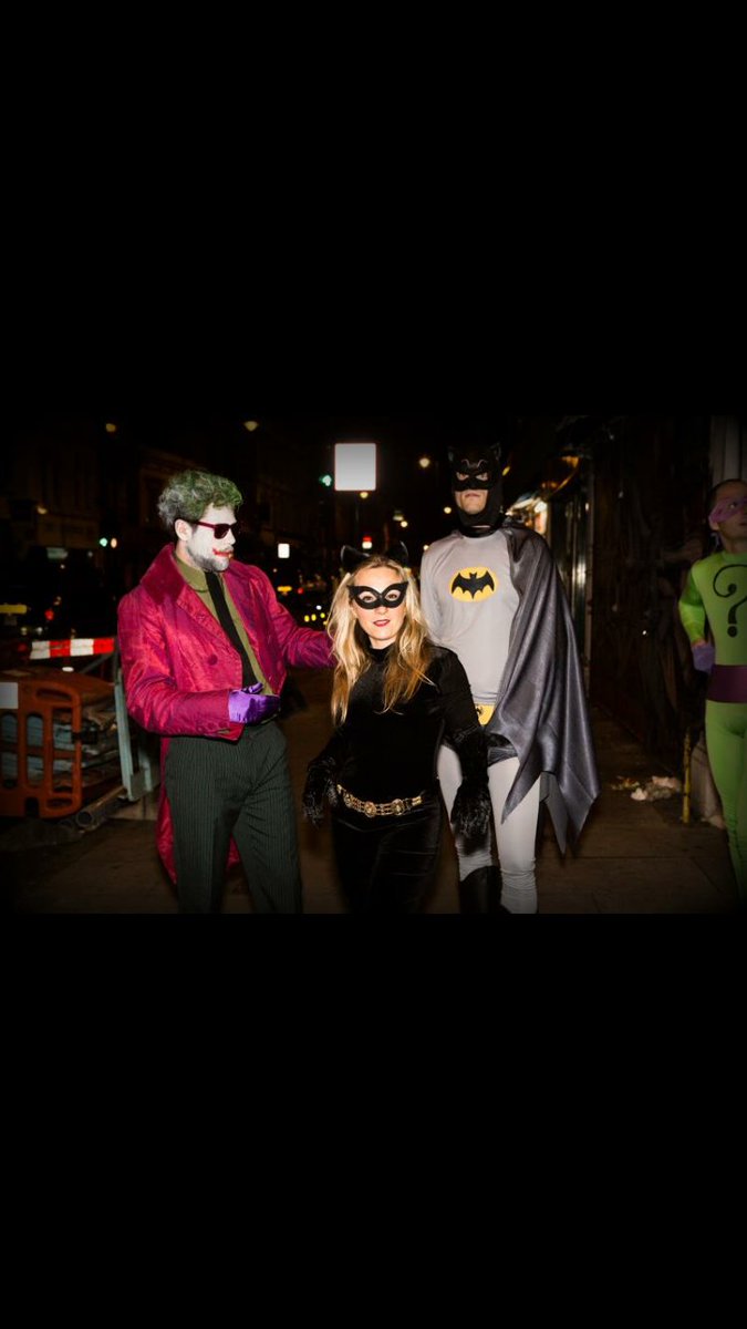 FoolsPeacocks's tweet photo. #Londonmarathon2016 today! It's our day off 😴 but well done to all the runners - #superheroes! #batman #thejoker https://t.co/8FJVANaKhO