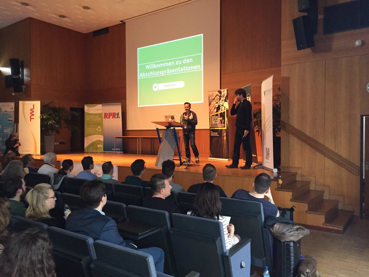 MarkLotse's tweet photo. Jetzt geht's an die Abschlusspräsentationen #SWRN16 Viel Erfolg https://t.co/S6WPazIBUL