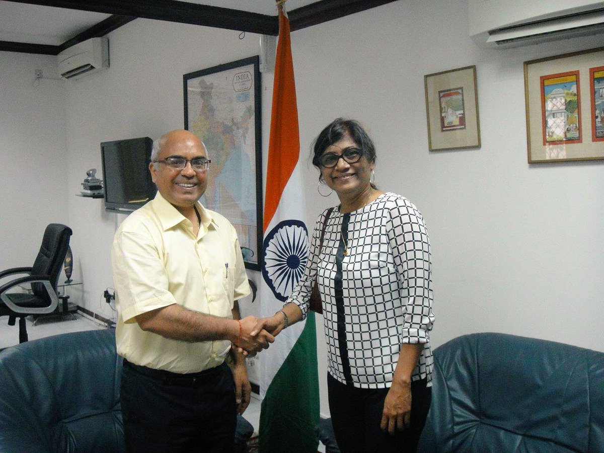 AkhileshIFS's tweet photo. Nice introductory meeting with Hon'ble MP, Mariya Didi.Kamana, Varah Boda Shukriya for the visit &amp; kind sentiments. https://t.co/tO8Qlix5CN
