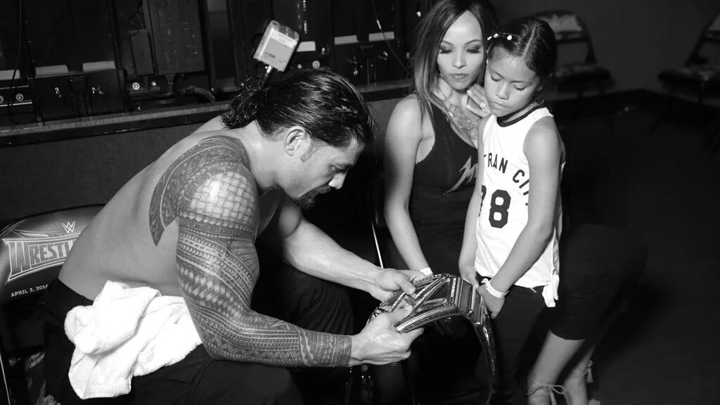 HandyRed's tweet photo. There are so many reasons why I
admire, respect & will always stand
proud with @WWERomanReigns https://t.co/lDfjSs0TVp