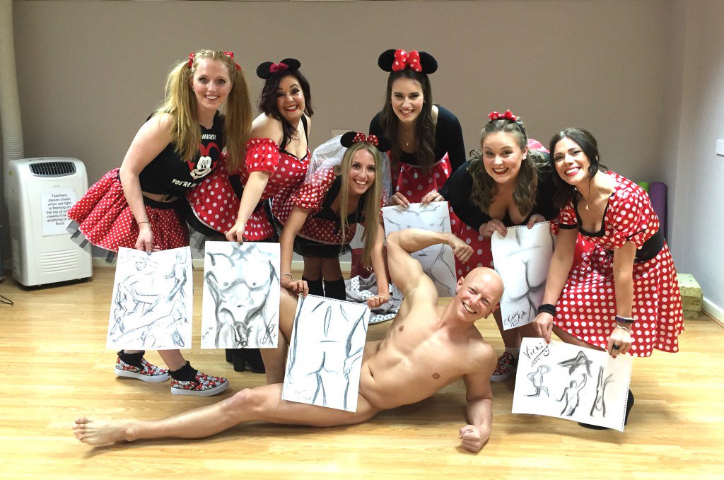 HenPartyEnt's tweet image. Hen Party Life Drawing in Cardiff – Male Model Art Class henpartyentertainment.co.uk/hen-party-life…
