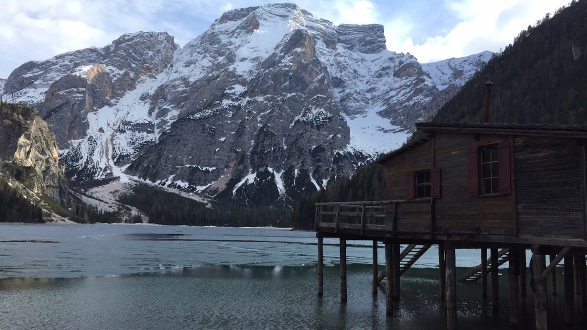 matteobacchi91's tweet photo. #lagodibraies #italy #mountain #NeverStopExploring #life 🔋 https://t.co/qqMELZ6GGY