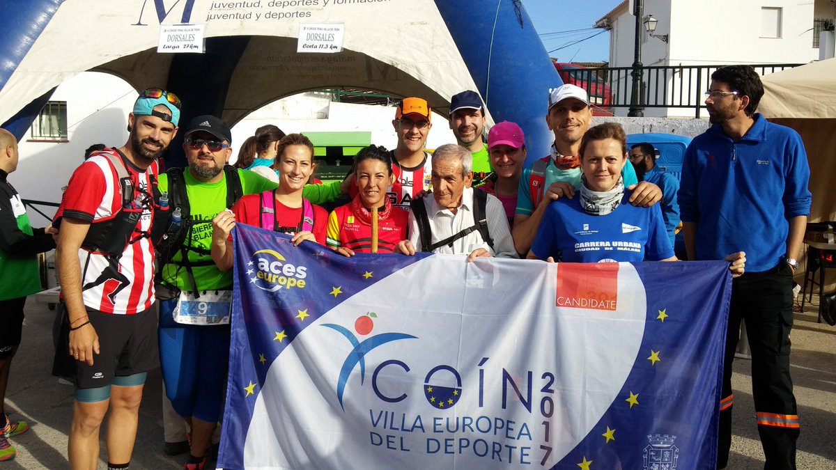 pegatasoy's tweet photo. Aprovechando hoy el Trail en Teba foto con Super Paco apoyando la candidatura @CoinVED2017 @Coin_Deportes @AytoCoin https://t.co/cNSOoAkKWZ