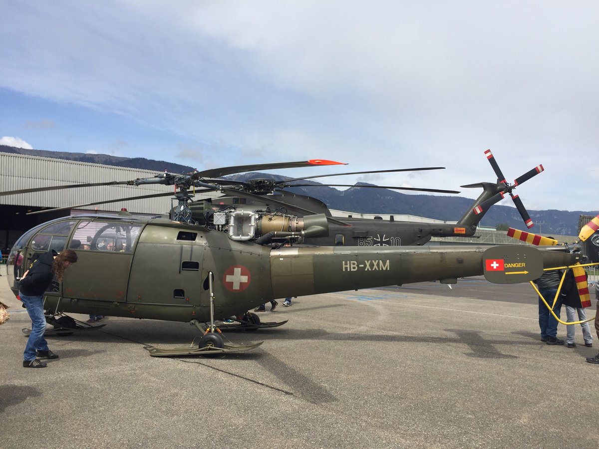 DaVinciAir's tweet photo. #Heliweekend #Airport #Grenchen #Alouette III #SA316 https://t.co/9JbGBrEhMr