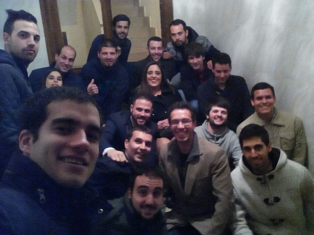 Otra gran cena del equipo en el bar Romerito para coger fuerzas para lo que queda de temporada