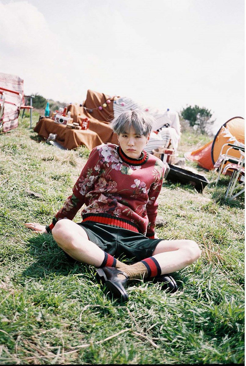 SUGA #BTS 160425 Young Forever Night #SUGA GUCCI Cable-knit socks