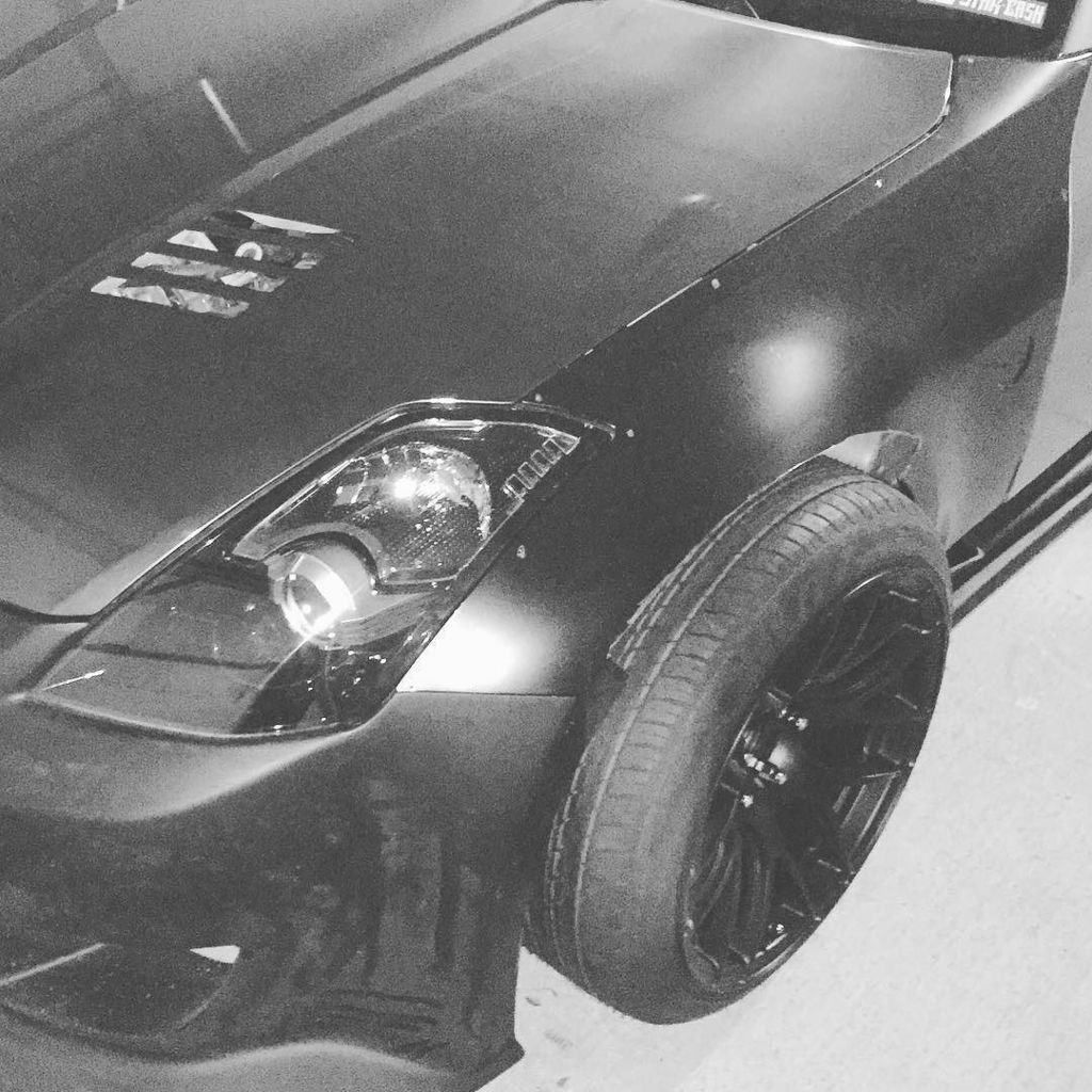 m_mediouni's tweet image. Well the hoods wrapped. I have a new respect for people who wrap cars for a living. #notthateasy #350z #350znation …