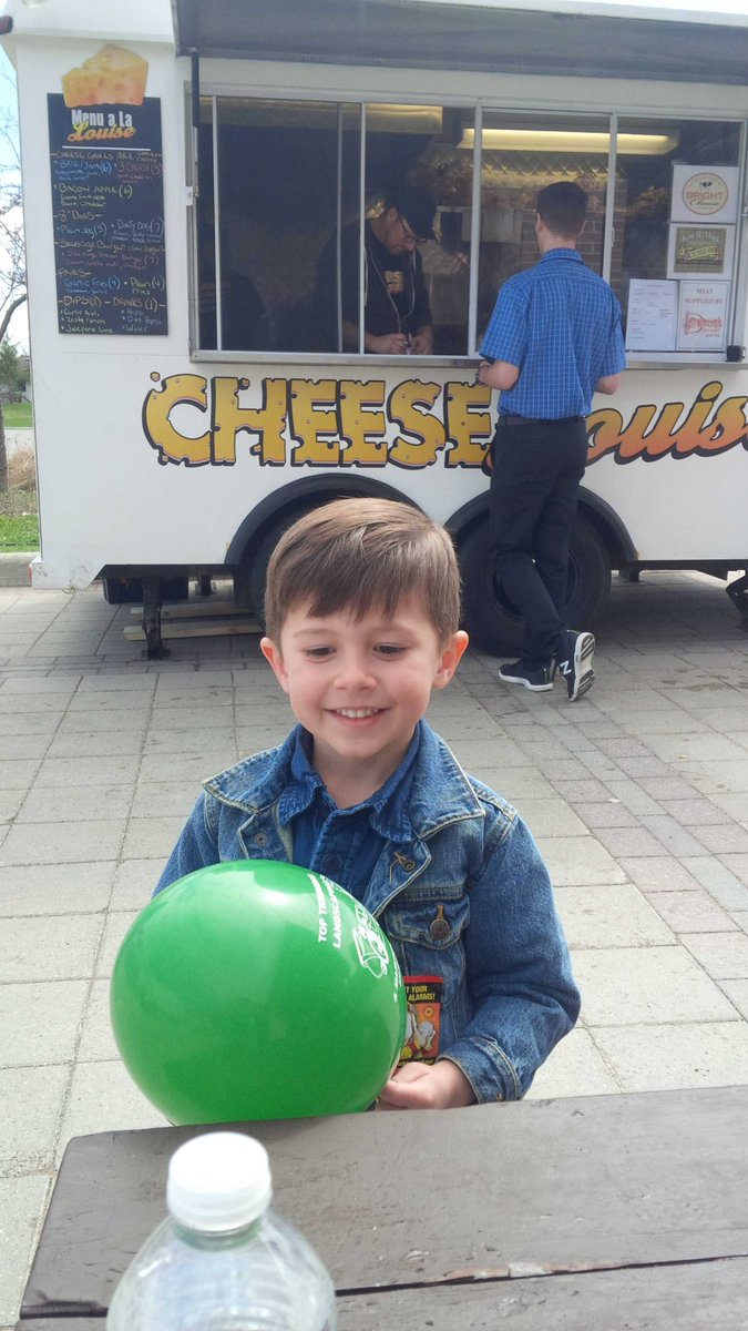 lindakmacleod's tweet photo. Delicious cheese! @stfdhomeshow @sabastratford  @RI_Stratford https://t.co/vOjwcJ9iuR