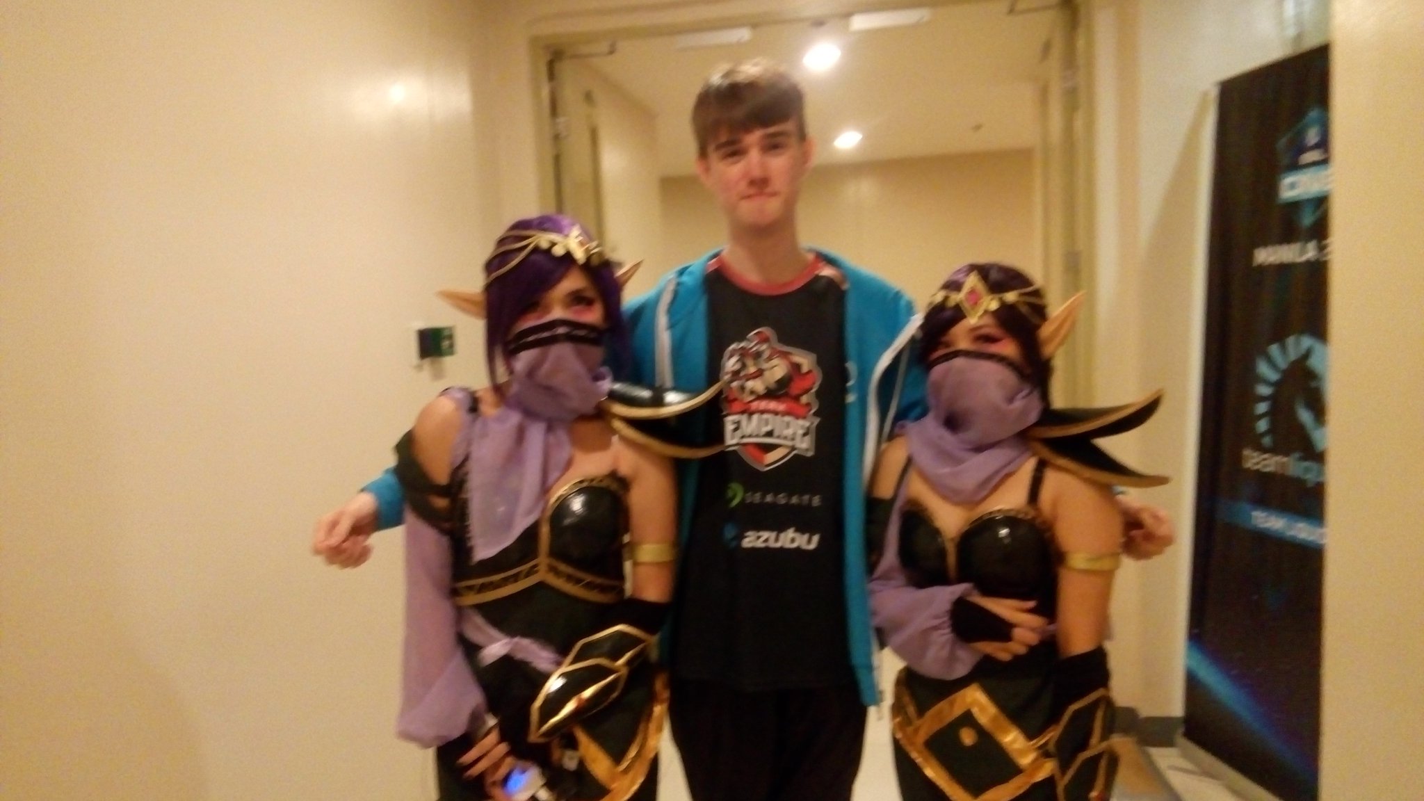 Cg0kSFtUkAIyfst.jpg:large