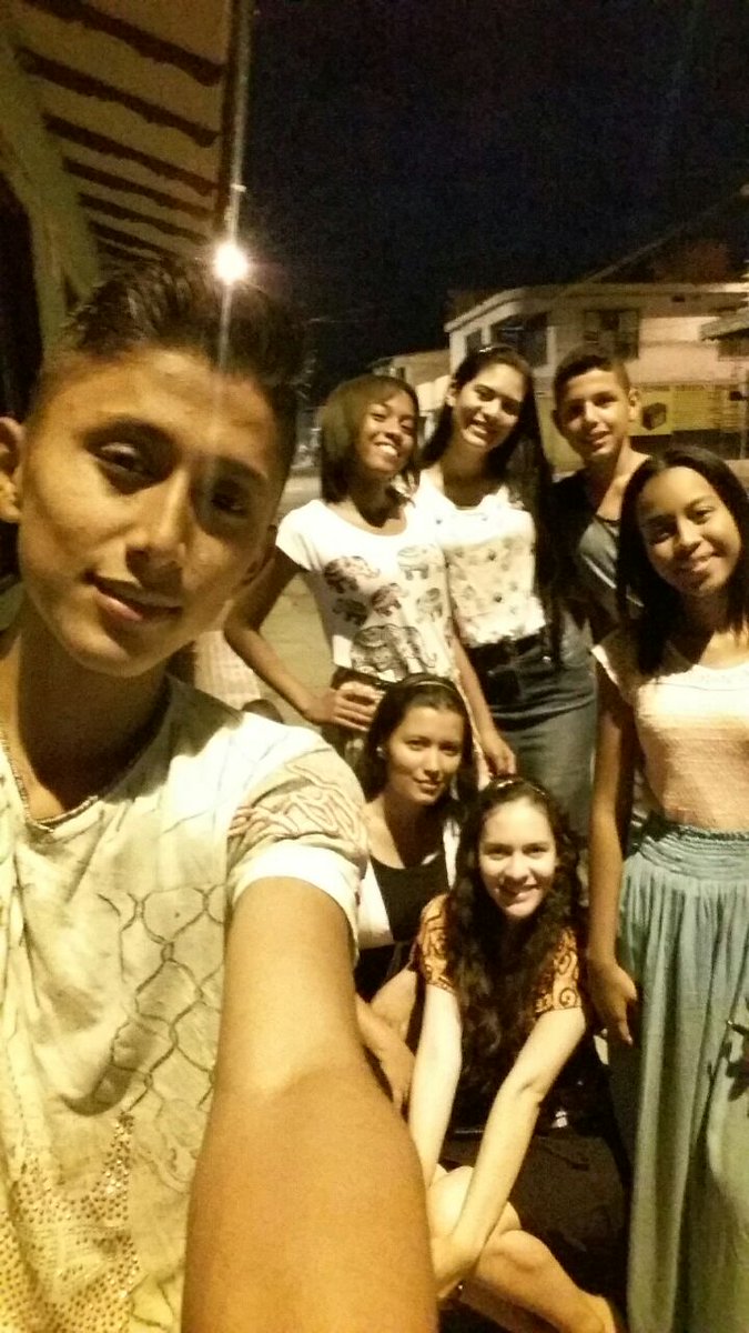 2303Dani's tweet photo. Noches https://t.co/WPr4Q4VYb4