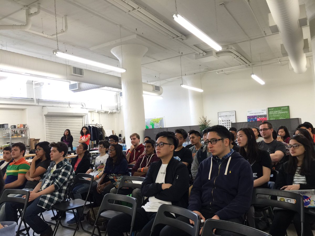 MinervaTantoco's tweet photo. Judging is starting with a chat about Tech Jobs Academy from  @CodeNewbies #queenshack student-run @queenshacknyc https://t.co/oDF37bITP1