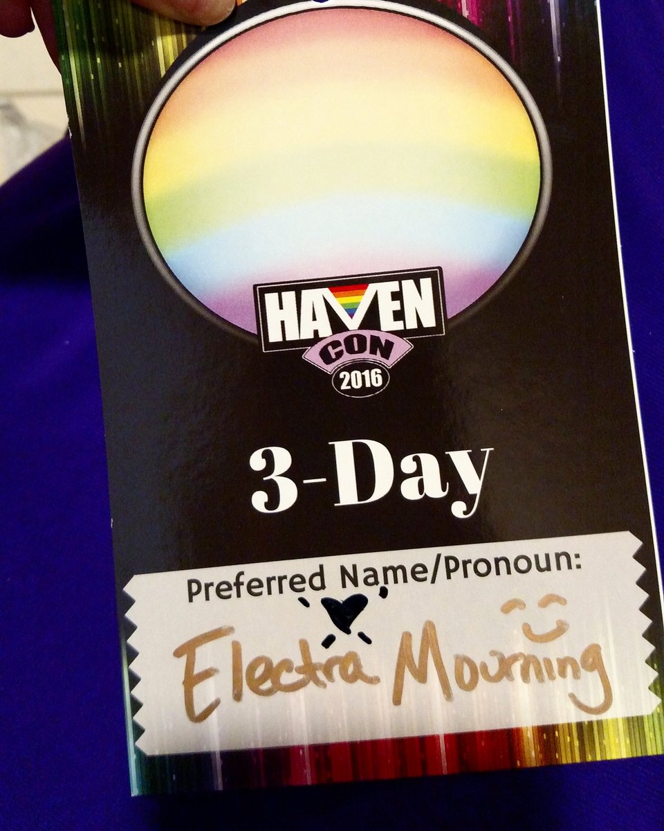 ElectraMourning's tweet photo. It's happening! @HavenCon #havencon2016 https://t.co/hjQ3hyEIIM
