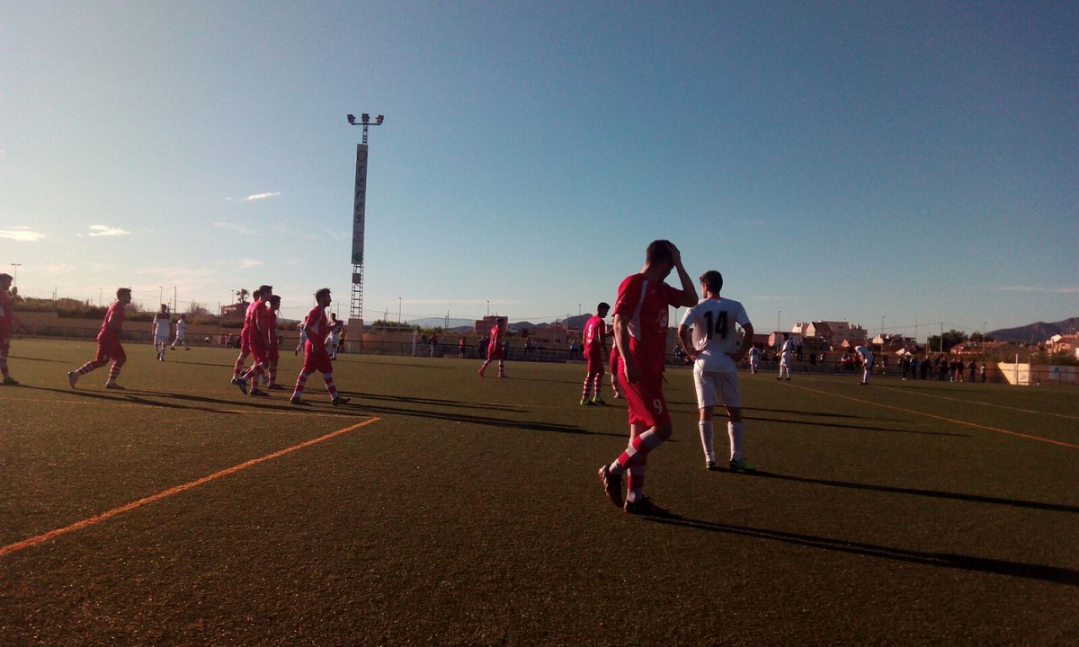 treceraG13's tweet photo. Minuto 43, gol de Alberto. Alquerías de 1-0 Montecasillas https://t.co/NxzSox6tkJ