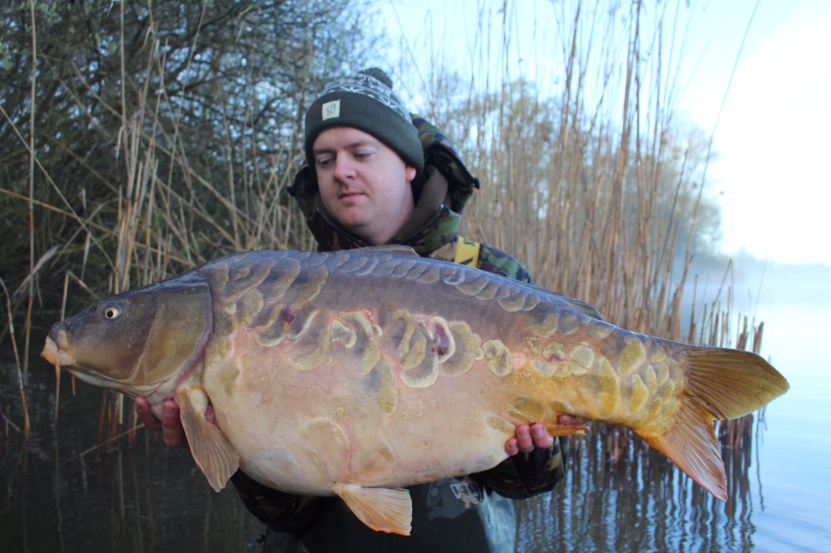 Wow, that's a cracking French carp! Phil Lock was at La Horre making good use of the G-Force products...