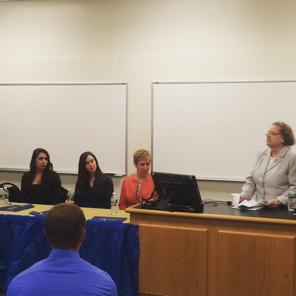 TCNJ_HES_Alumni's tweet photo. Did you attend? #seniordinner #TCNJ_HES_alumni #alumni #TCNJAlumni #WallofFame #networking #exercisescience https://t.co/zTKDIN10wx