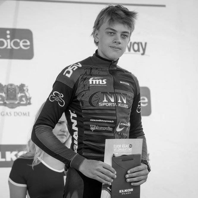 JaunsLV's tweet image. Treneris nesaprot, kā tas varēja notikt. Papildinājām ziņu par riteņbraucēja Niklāva nāvi kasjauns.lv/lv/zinas/21999…