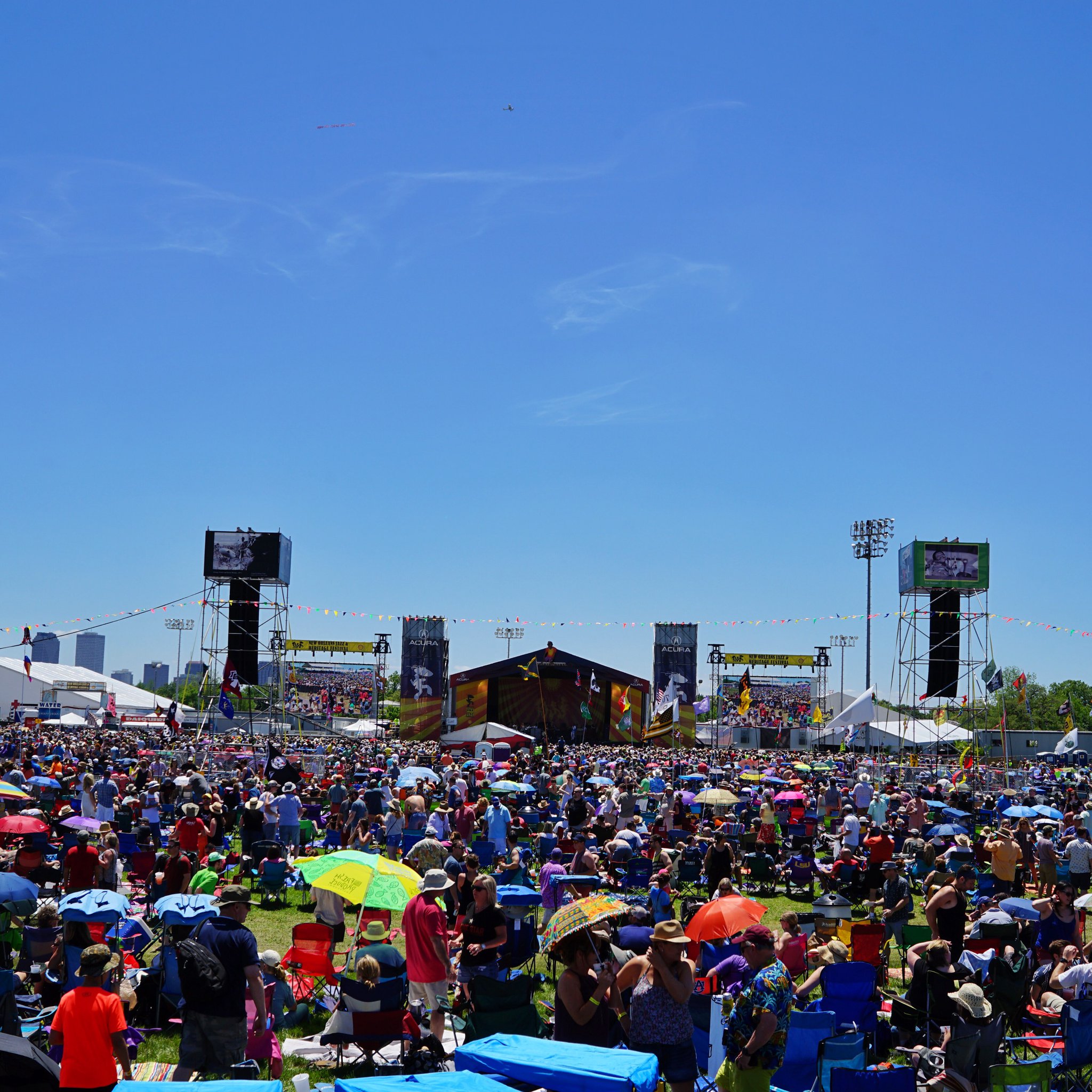 Visit New Orleans on Twitter "Nice looking crowd showed up to shut down the first weekend of