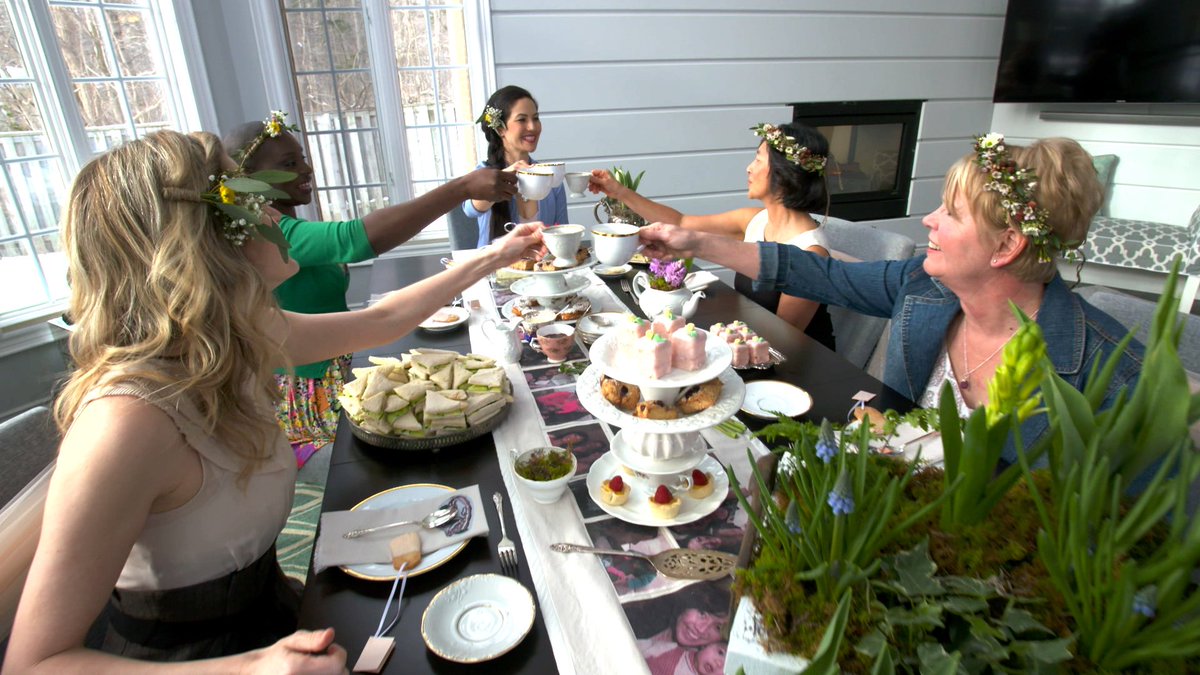 bemakeful's tweet photo. It's all thing #MothersDay on a brand new episode of Holiday Makeover on right now on #MakefulTV 💕💕 https://t.co/crdTzbHmMp
