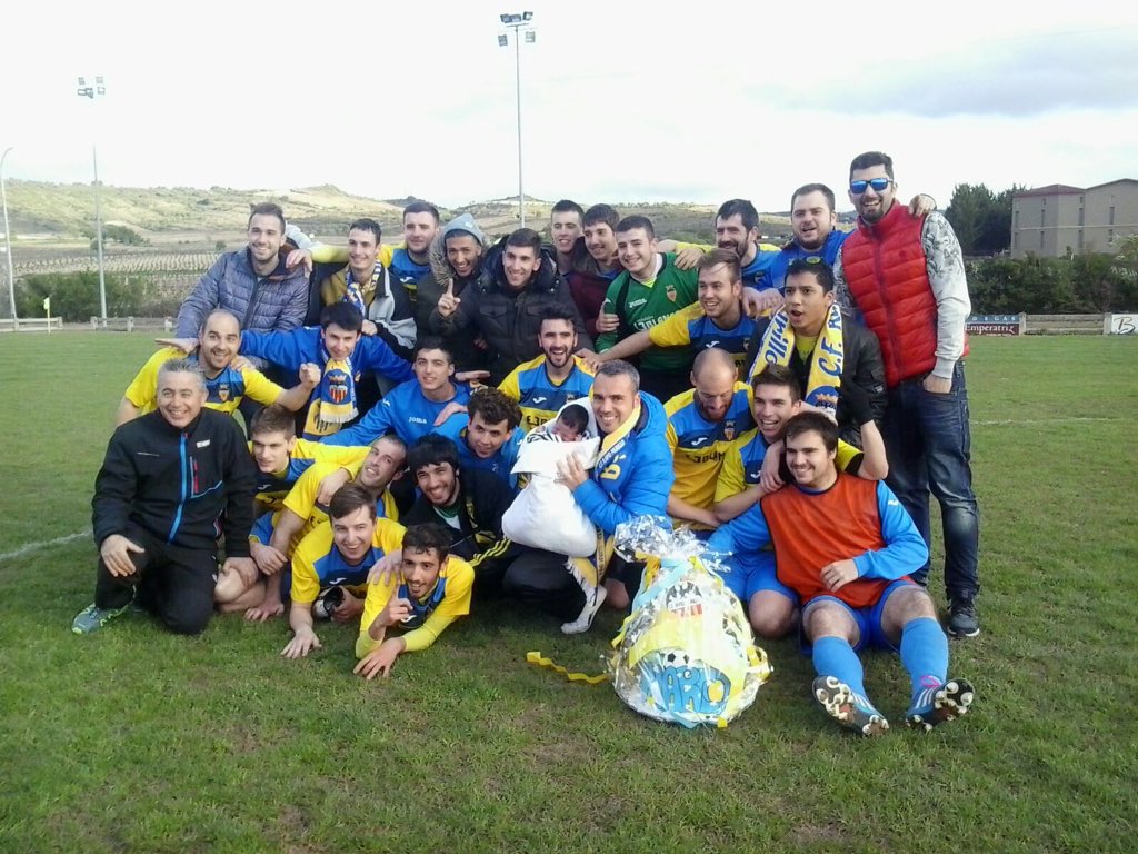 CFRapid's tweet photo. CAMPEONES E INVICTOS !!!!!!!! Increíble lo de este equipazo, temporada irrepetible y perfecta. https://t.co/TT1rGuoo8q