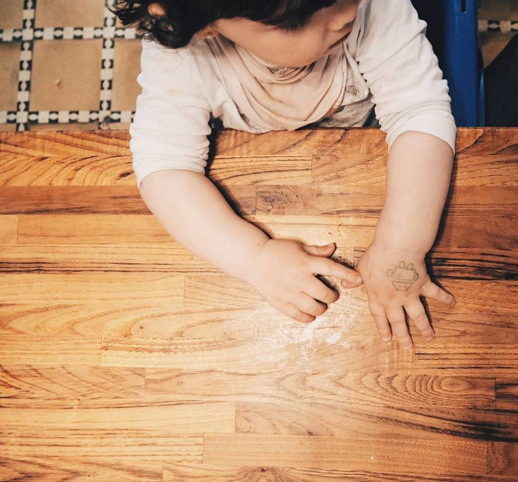 cmonfortep's tweet image. Su primer tattoo... yo no he sido :p #androidteam #littleolivia #internship #androiddev ift.tt/1VSqeTE