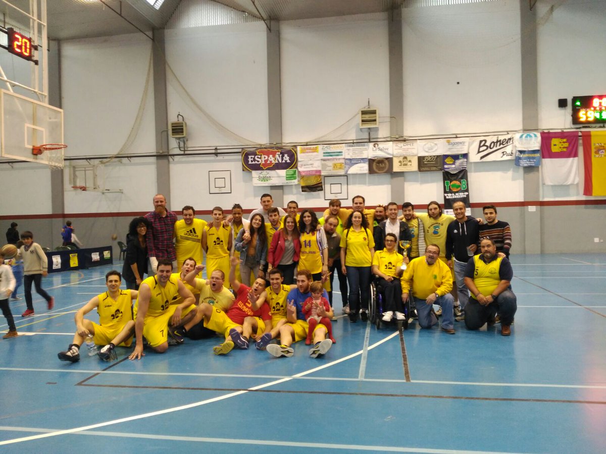 CBTorrijos's tweet photo. #final4TOB El @CBTorrijos CAMPEÓN de la I Liga @AsoBalToledoTOB @APBCLM https://t.co/bdcrP3dTzw