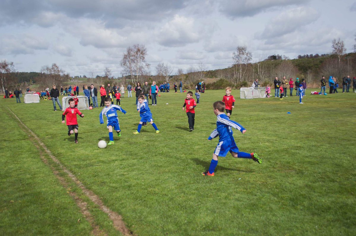 kennyrb87's tweet photo. Great 1st festival @sfa_north in Kemnay. @CoveYouthFC 09s had great day.
#WAAITT #makefootballfun #weeklyfootball https://t.co/xgvWiaZ30x