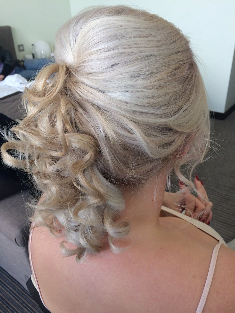 Hair Fantasy On Twitter Bridesmaids Hairup To The Side