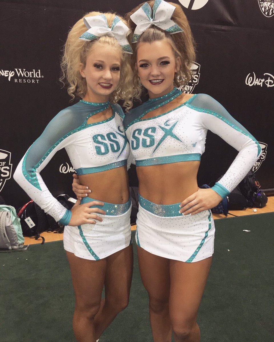 queens_cheer's tweet photo. RT IF YOU LOVE THESE AS MUCH AS I DO!! 🙋🏽🙋🏻🙋🏿🙋🏼🙋🏾 https://t.co/fYmsR0vxuo